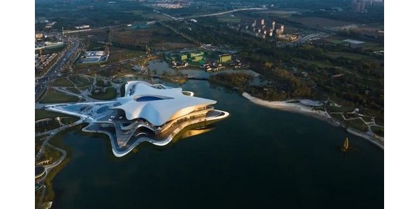 中国西南超级地标：成都科幻馆