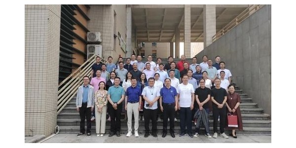 联络校友情谊，共话未来，共谋发展——重庆大学贵州校友访问长沙星欧平台交流座谈会圆满举行